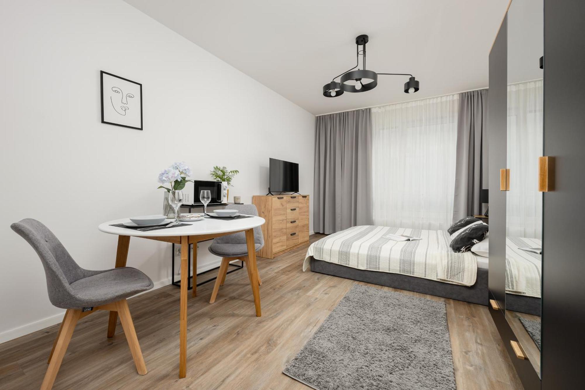 Gdansk Przymorze Pretty Studios & Pets Allowed By Noclegi Renters Buitenkant foto